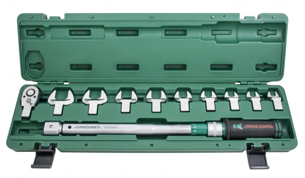 Jonnesway T30200NS Ключ динамометрический 1/2"DR со сменными рожковыми насадками 13-30 мм и приводом,  40-200 Нм T30200NS